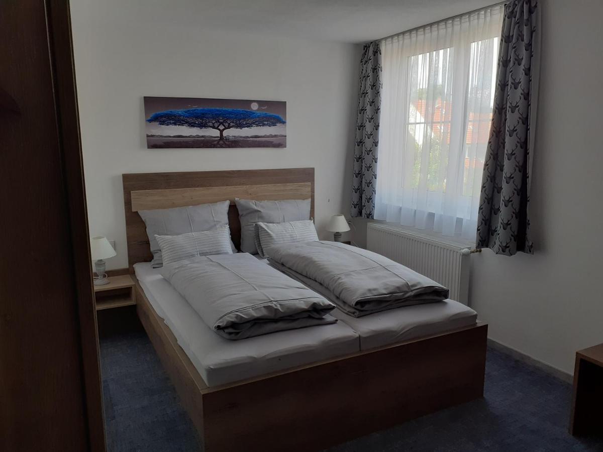Landgasthof Hotel Lamm Laichingen Zewnętrze zdjęcie