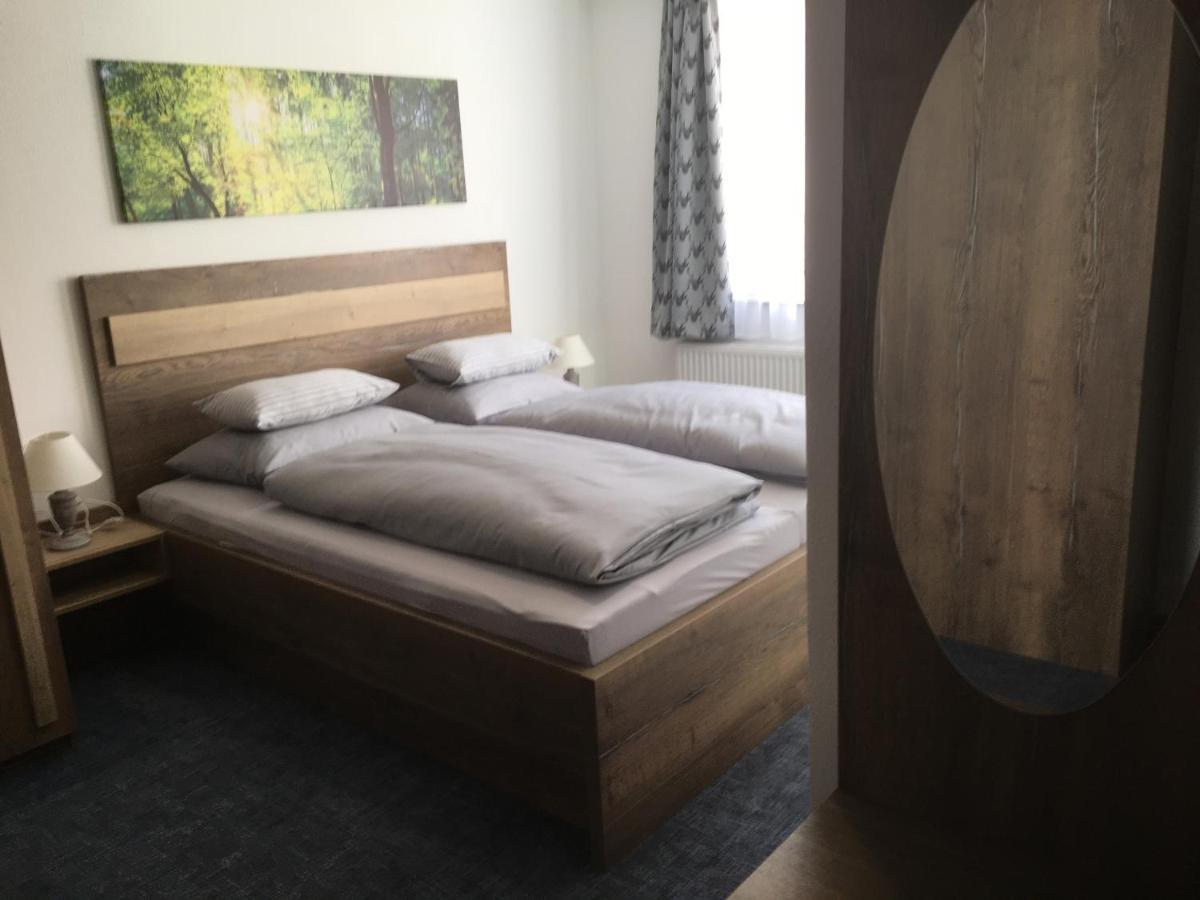 Landgasthof Hotel Lamm Laichingen Zewnętrze zdjęcie